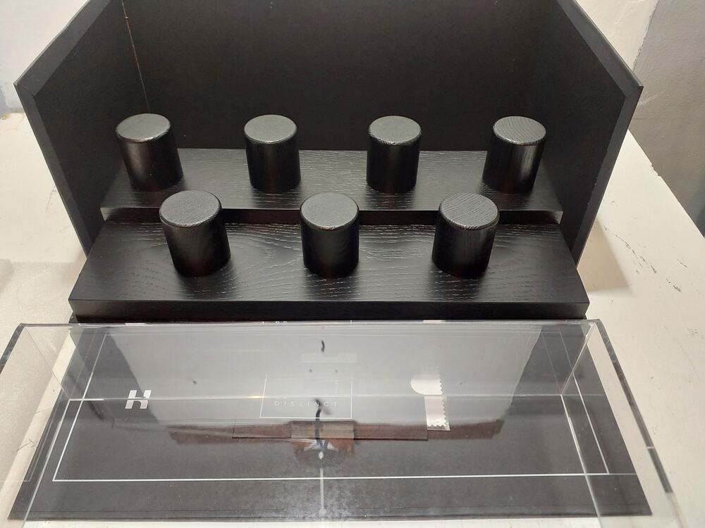holmes and hadfield seven watch display case